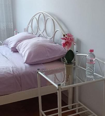 Авиа- Бижу В Полите На Царевец Veliko Tarnovo Buitenkant foto