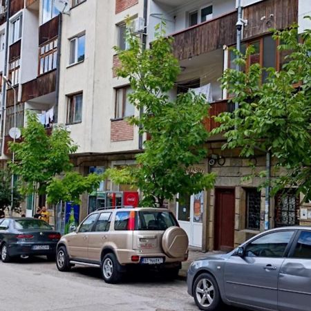 Авиа- Бижу В Полите На Царевец Veliko Tarnovo Buitenkant foto