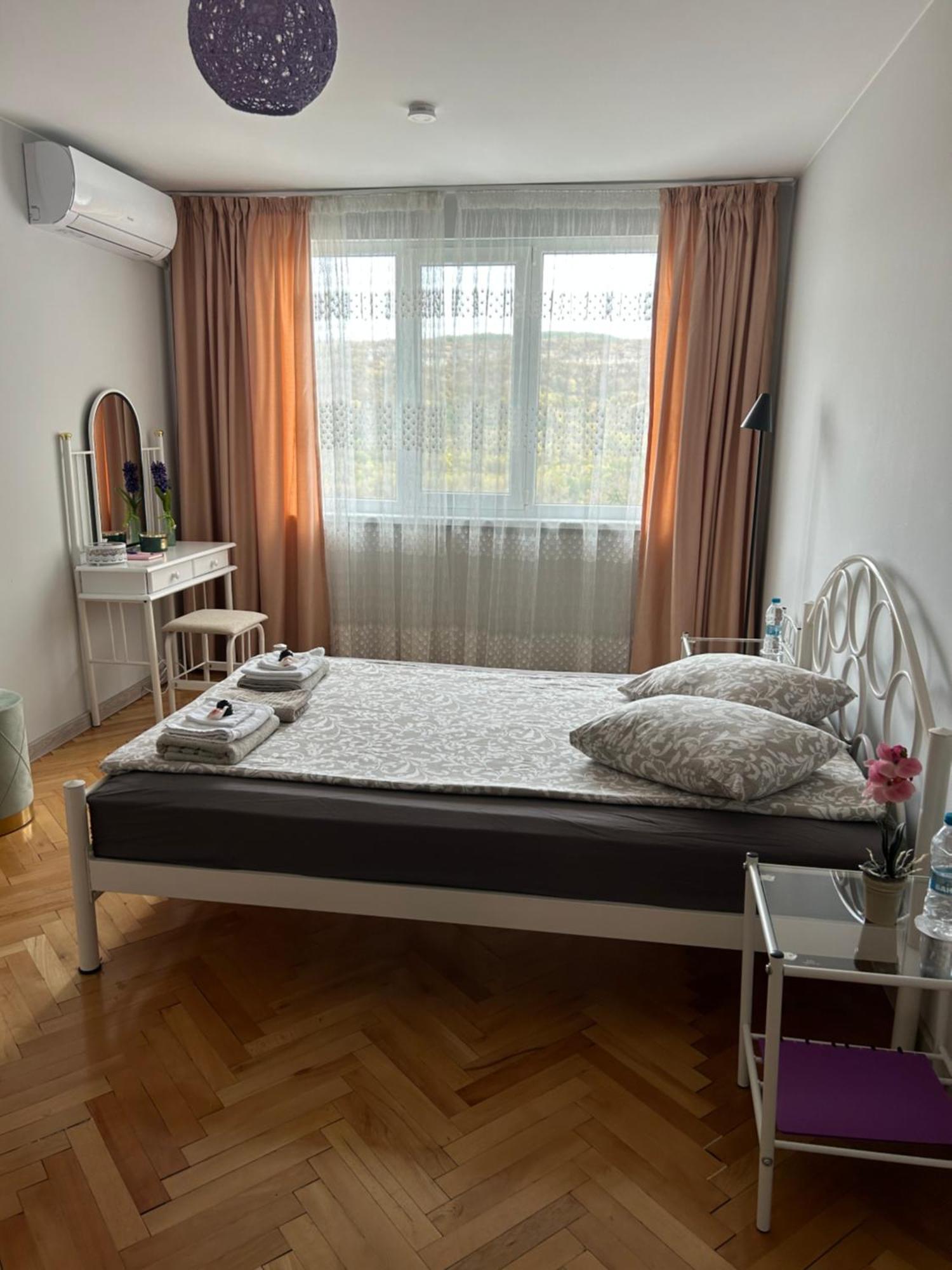 Авиа- Бижу В Полите На Царевец Veliko Tarnovo Buitenkant foto